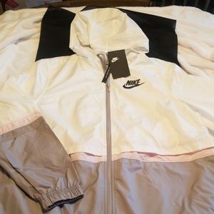 Womens Nike windbreaker jacket